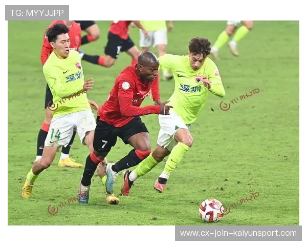 球迷视角:赛场最燃镜头被刷成表情包热传 球迷视角:赛场最燃镜头被刷成表情包热传