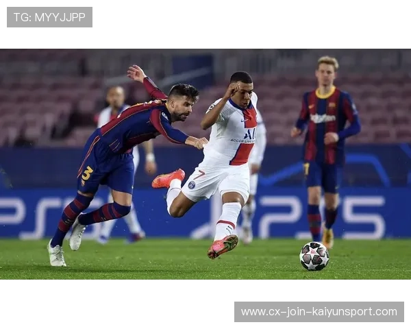 姆巴佩在假期回故乡办训练营，场面温馨且感人