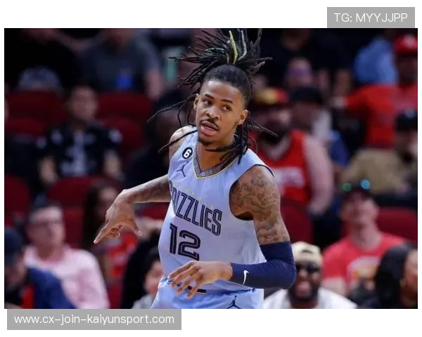 克莱回应莫兰特:搞笑!你还没资格 克莱回应莫兰特:搞笑!你还没资格