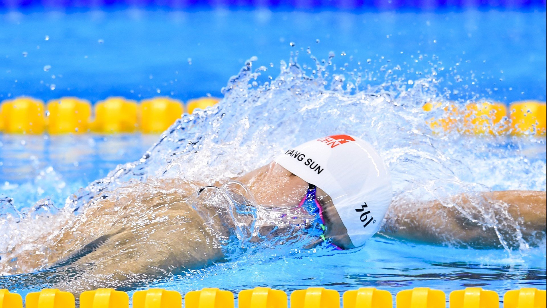 国际赛车锦标赛车手积分差距逐渐缩小，国际知名赛车比赛